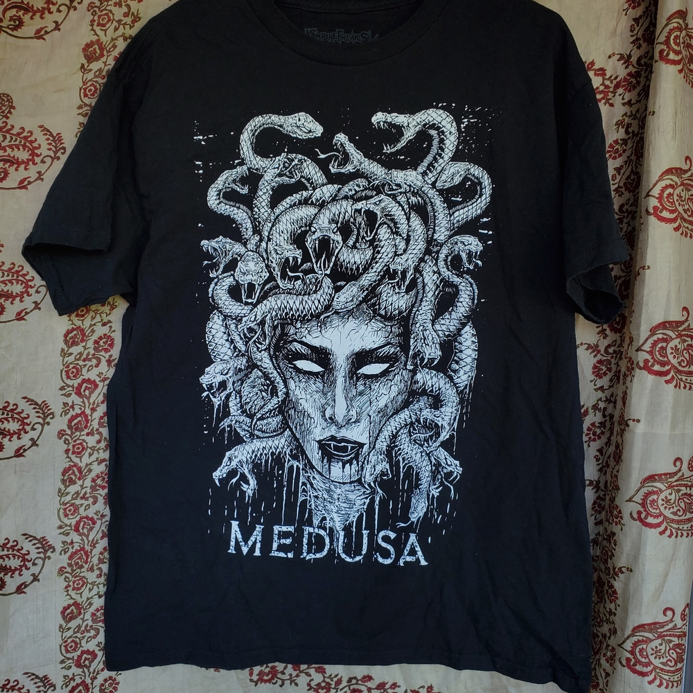 Vampire Freaks Medusa Graphic Black T-Shirt Size L